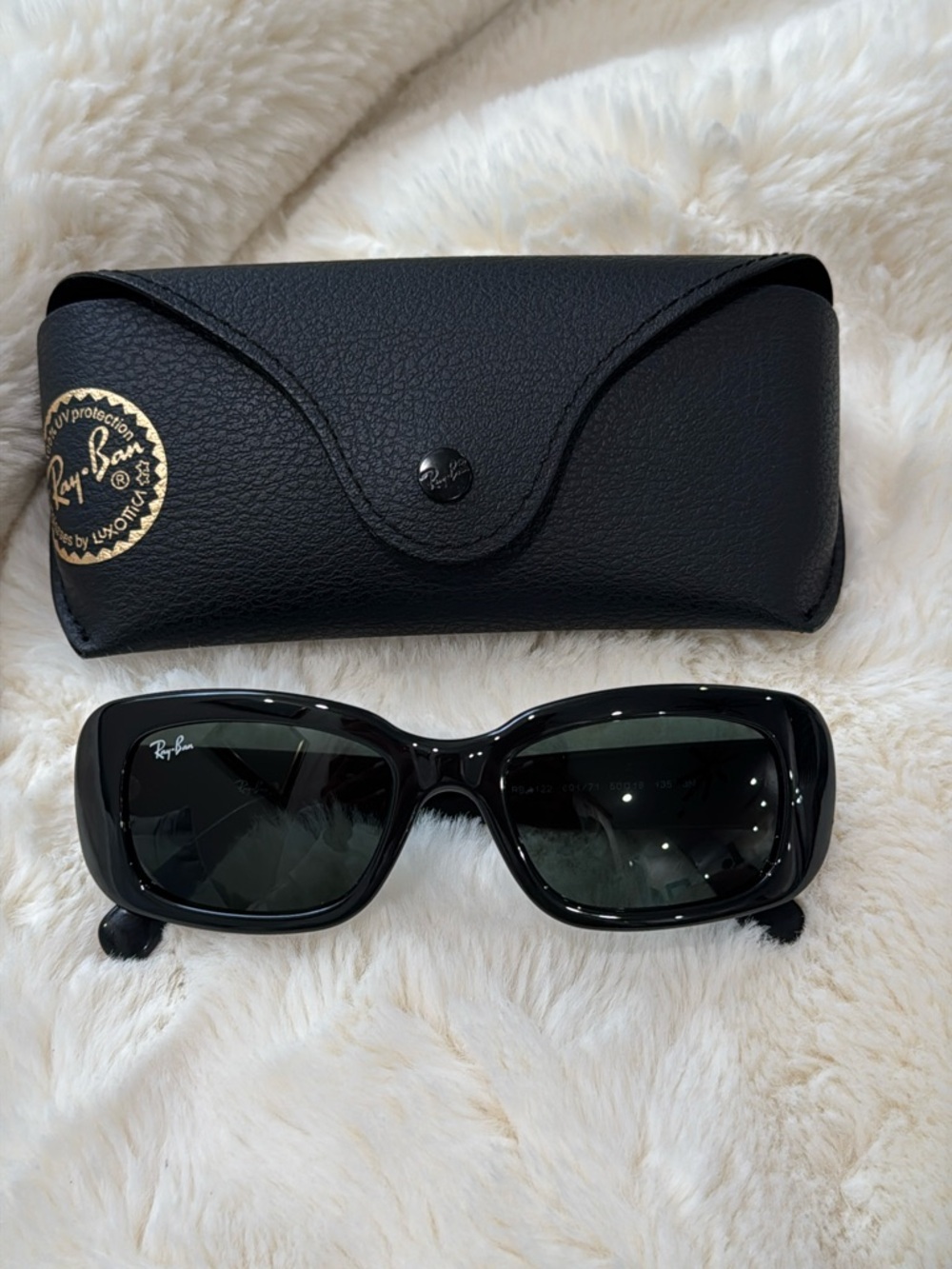 Ray-Ban Women's Black Sunglasses with Black Case